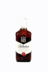 Ballantines Finest Blended Scotch Whisky 0,5 l